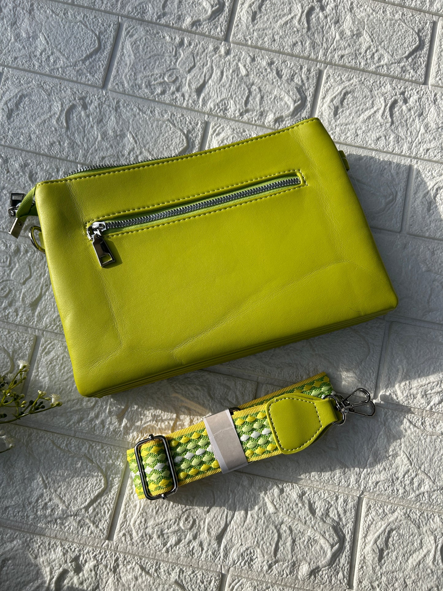 Belleza Sling Bag