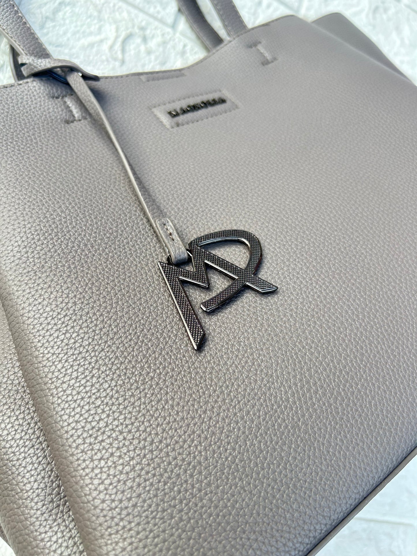 Accent Tote