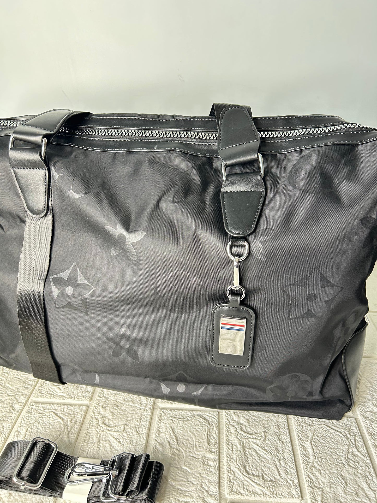 Dura Traveling Bag-1