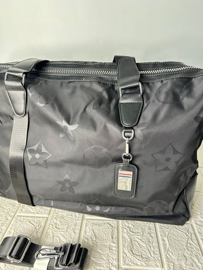Dura Traveling Bag-1