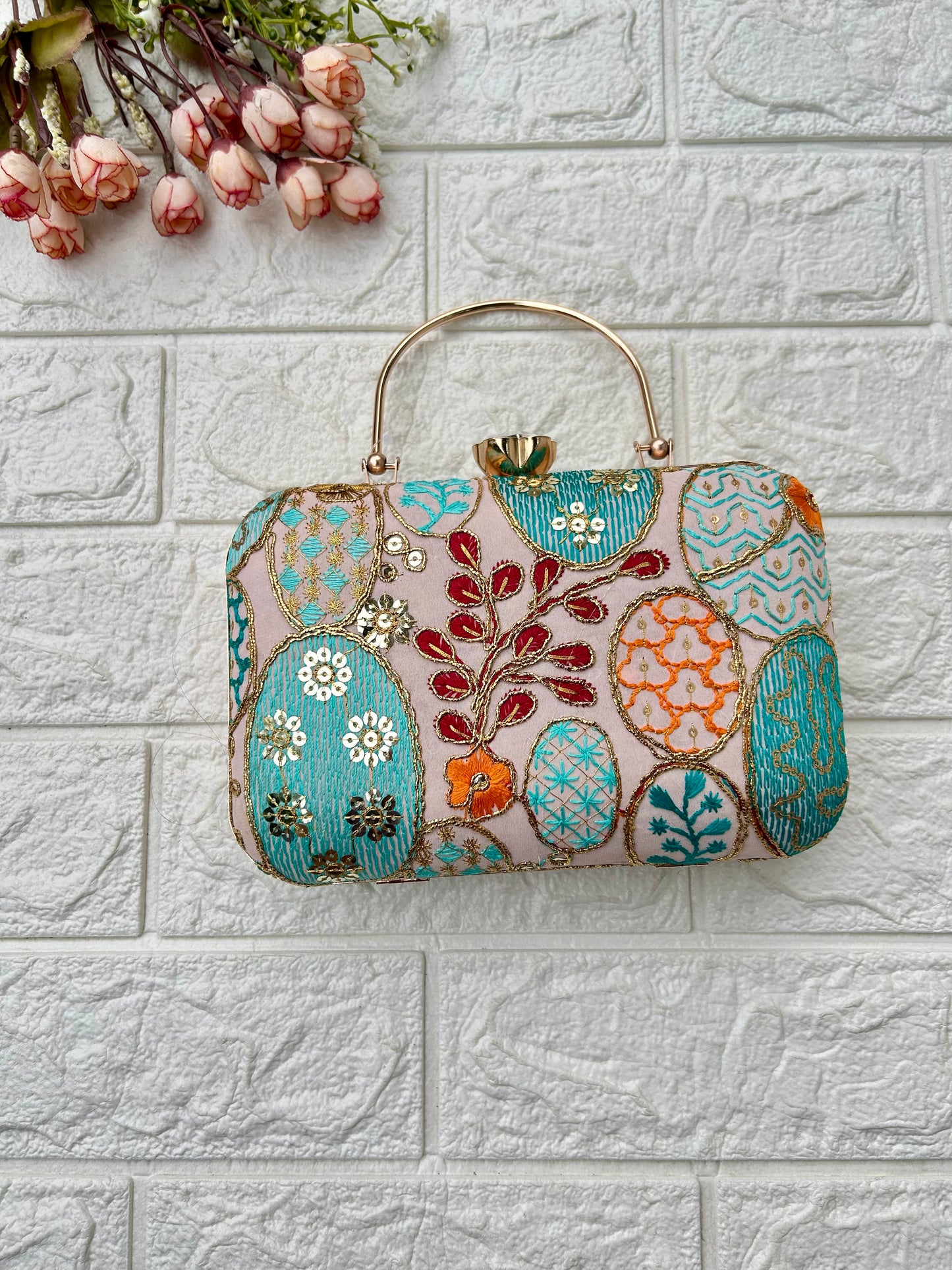 Chic Clutch