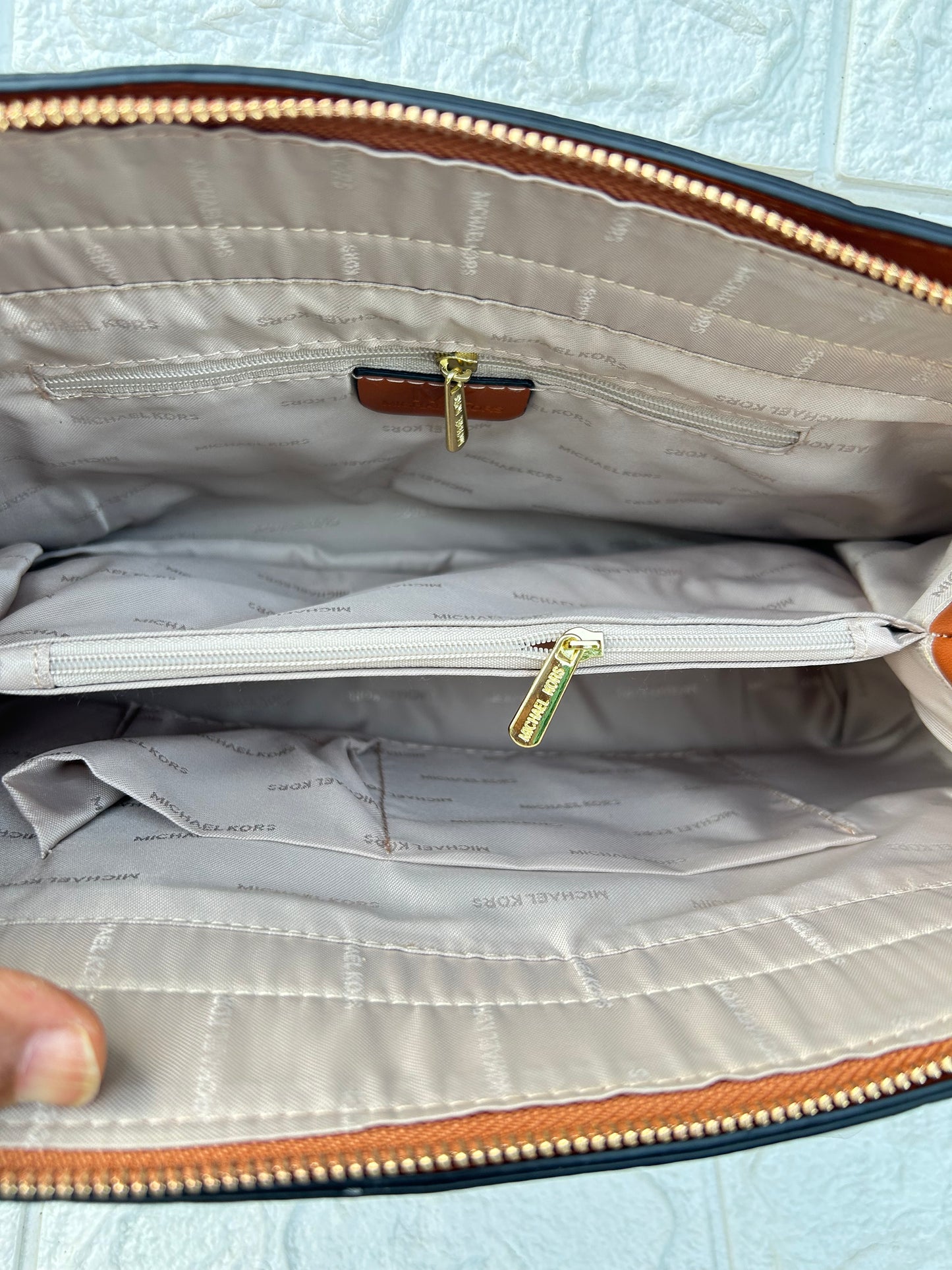 Vogue Hand Bag-1