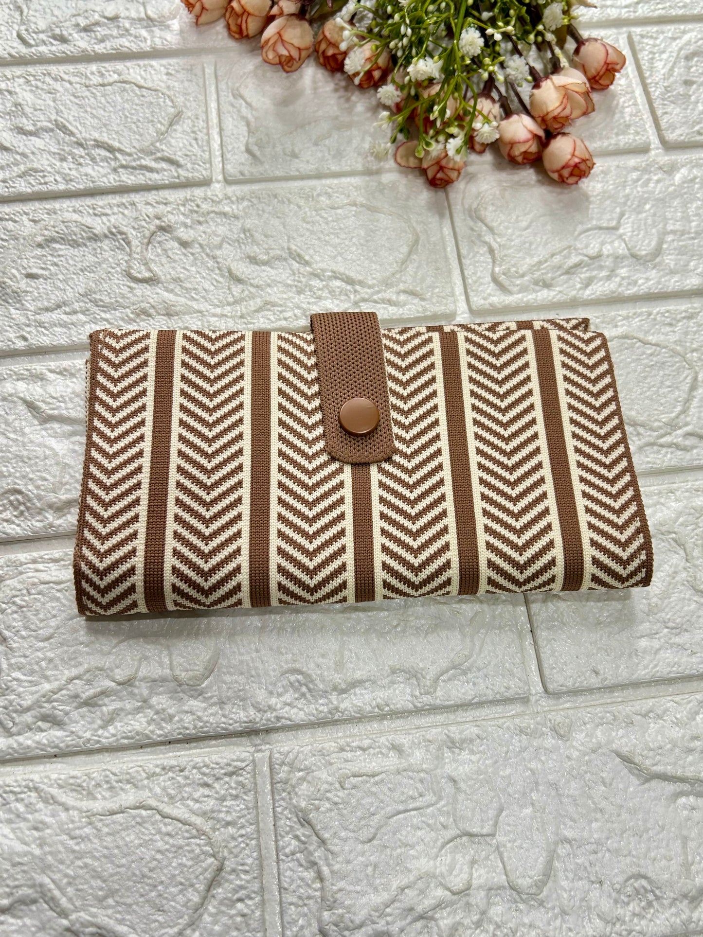 Knit wallet