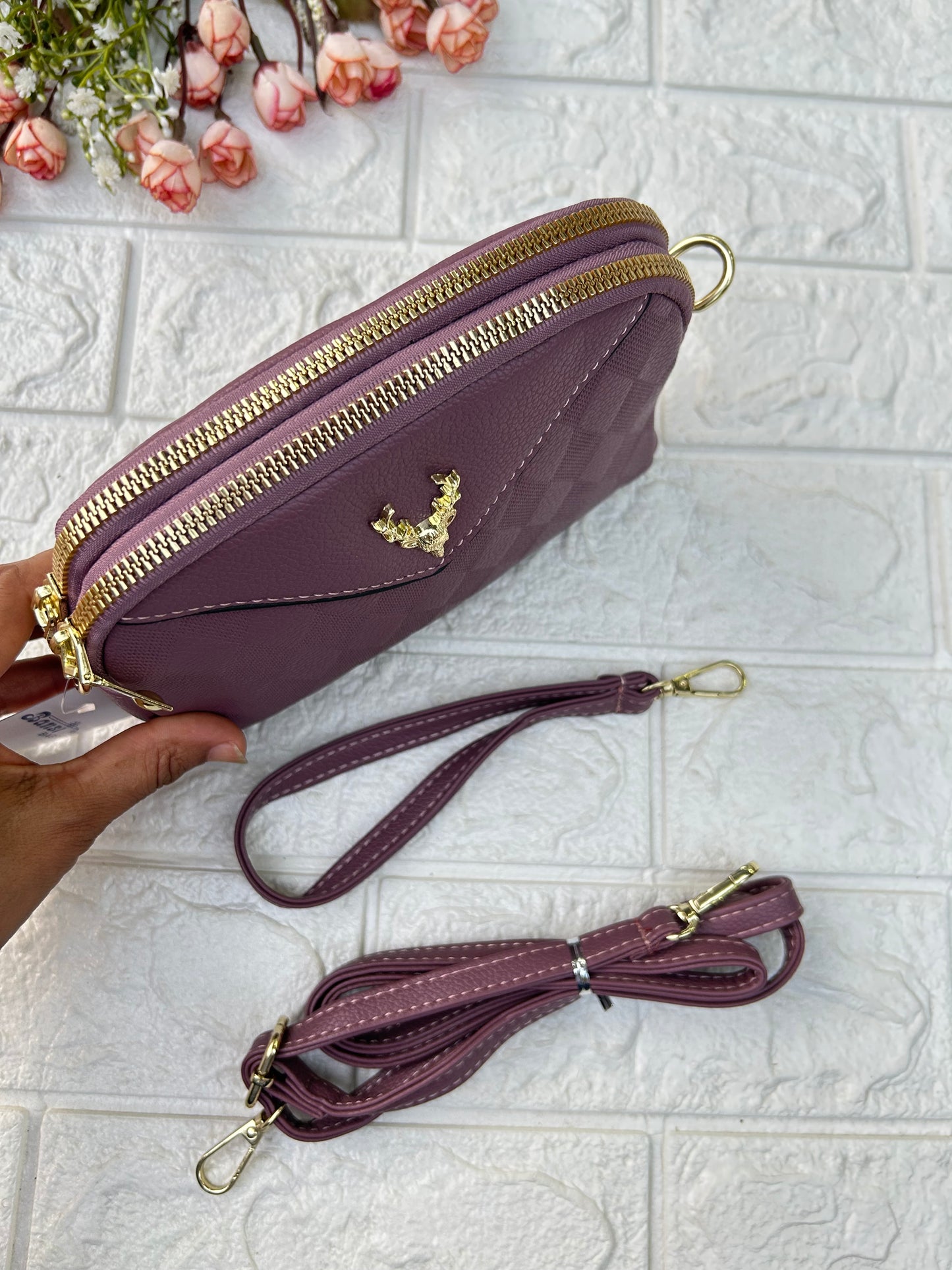 Preety Sling 1