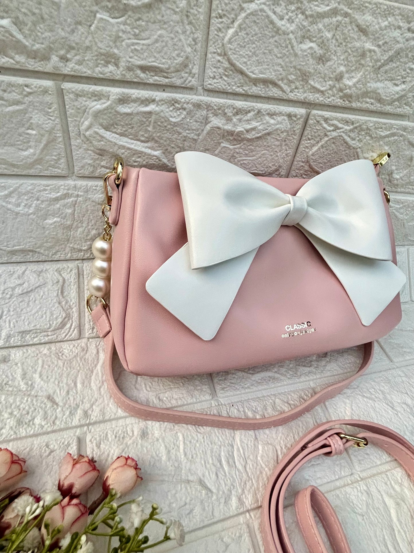 Bow Box Sling