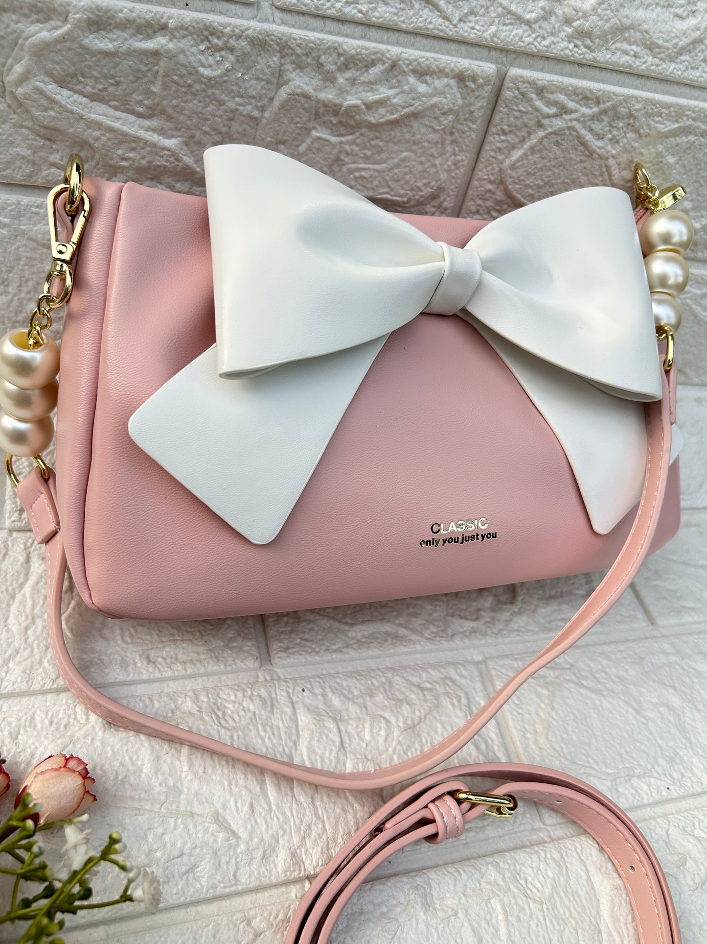 Bow Box Sling