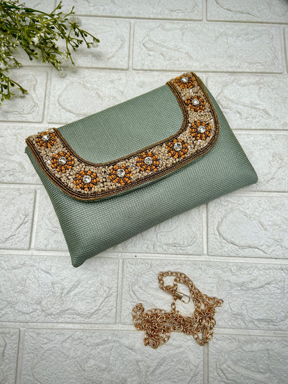 Shine & Chic 10