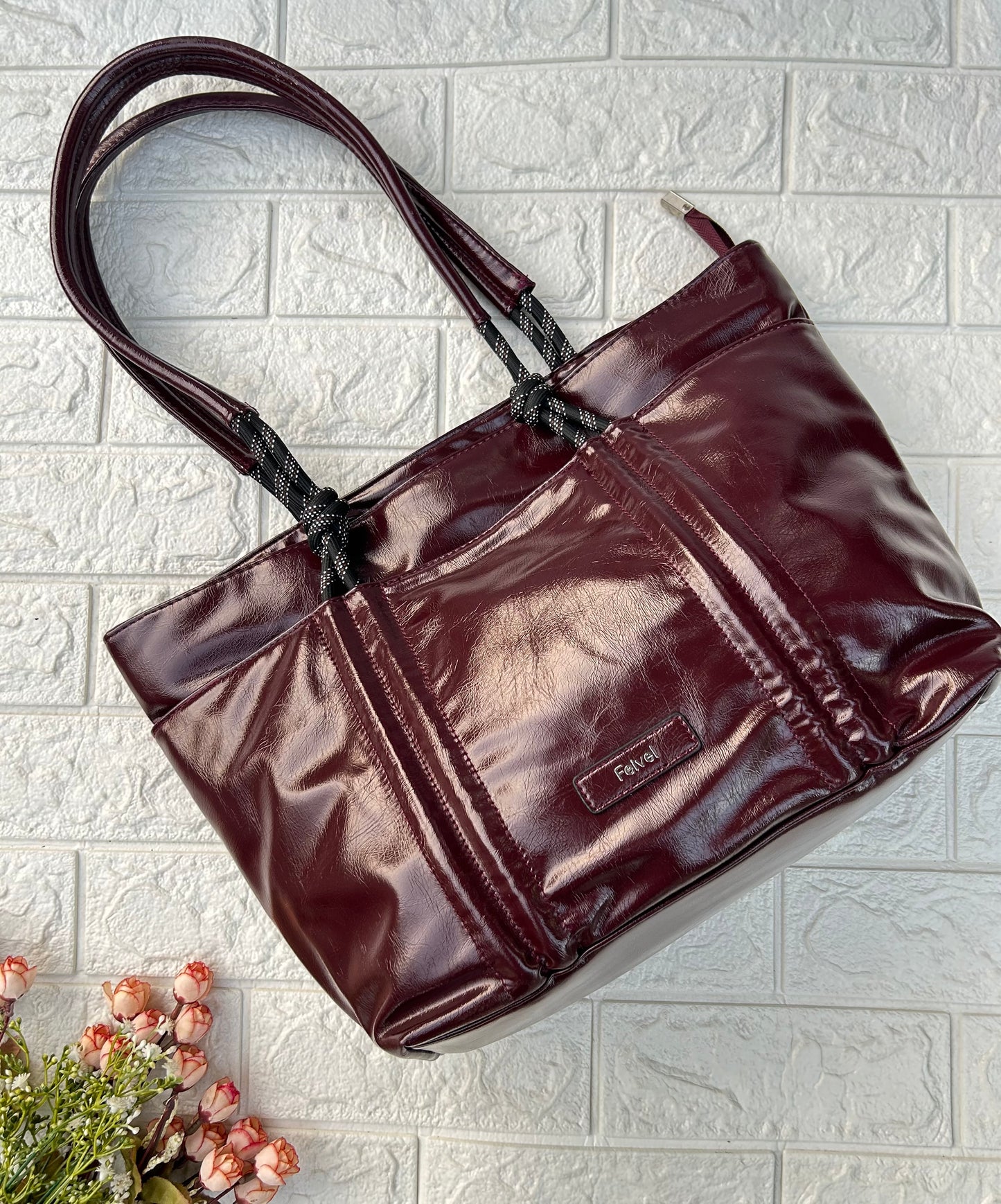 Metro Carry Shoulder Bag