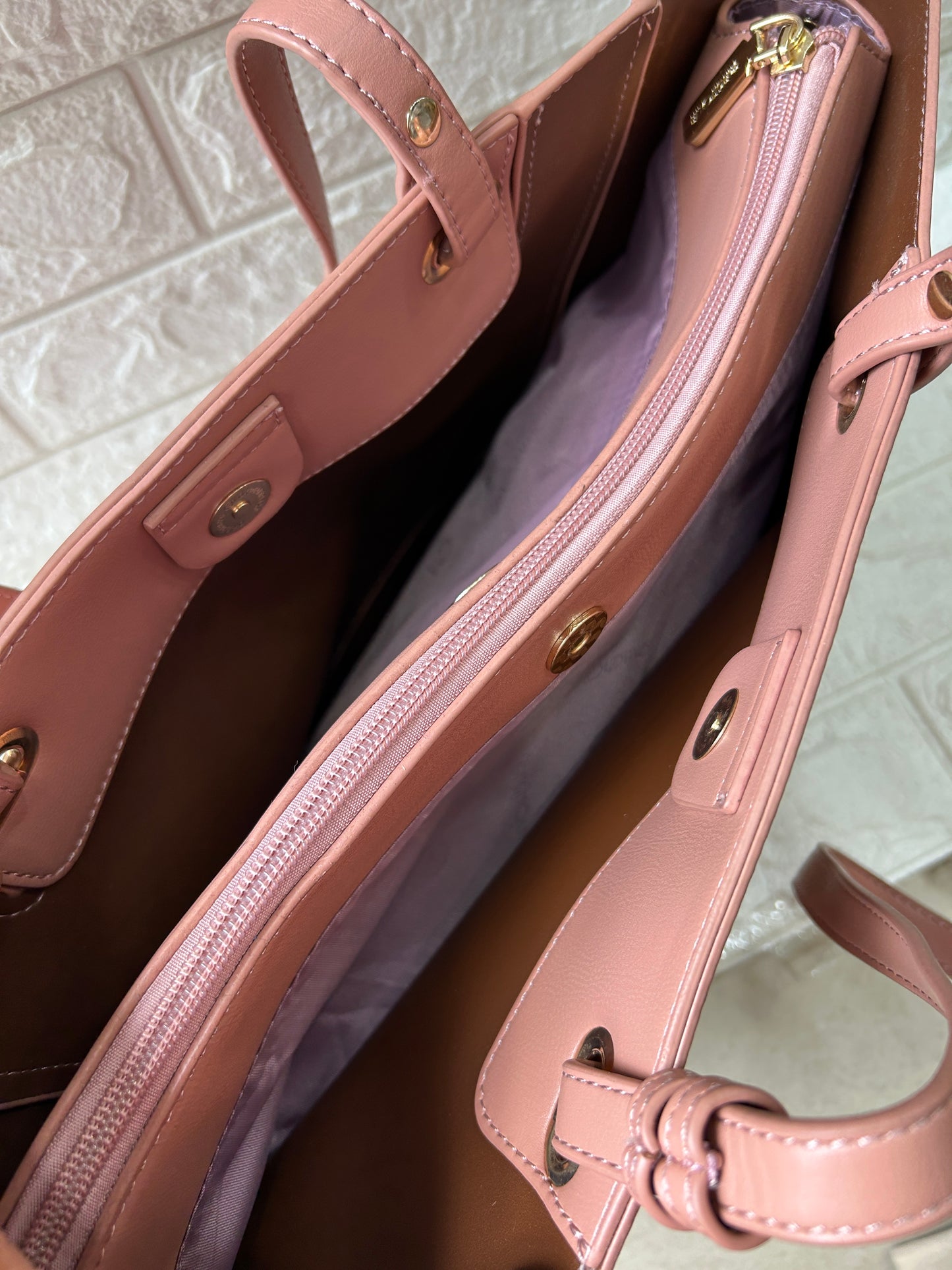 Liora Shoulder Bag