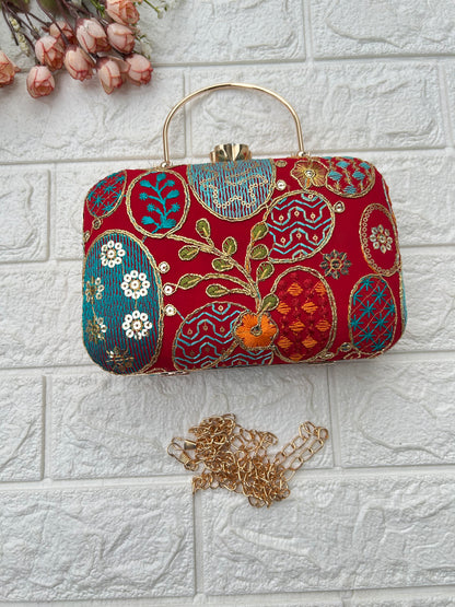 Chic Clutch