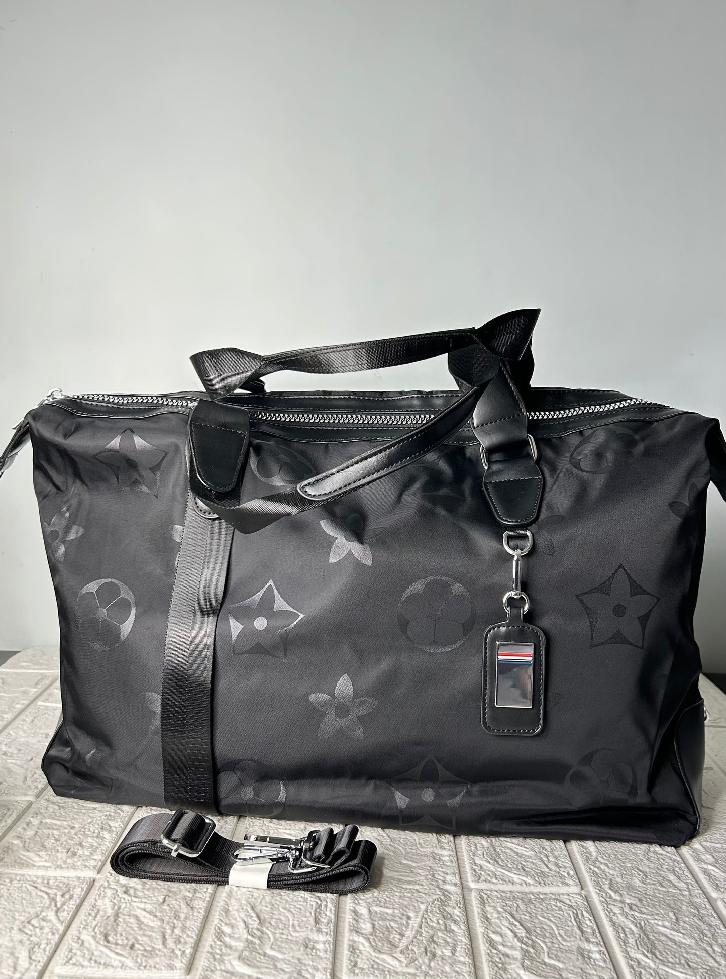 Dura Traveling Bag-1