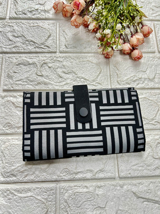 Knit wallet