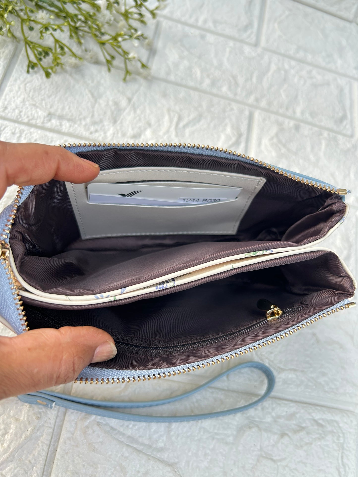 Smart Carry Wristal 2