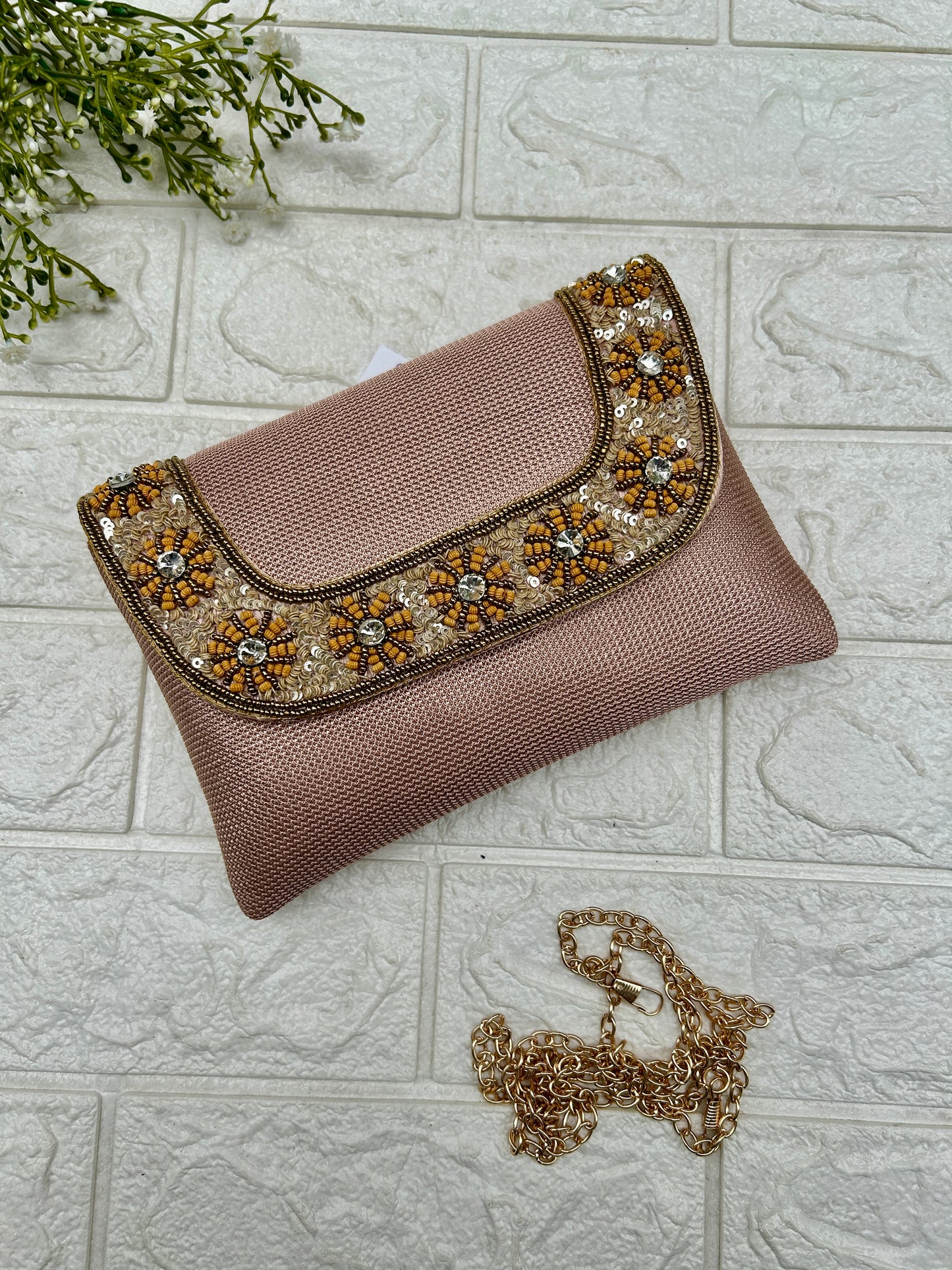 Shine & Chic 10