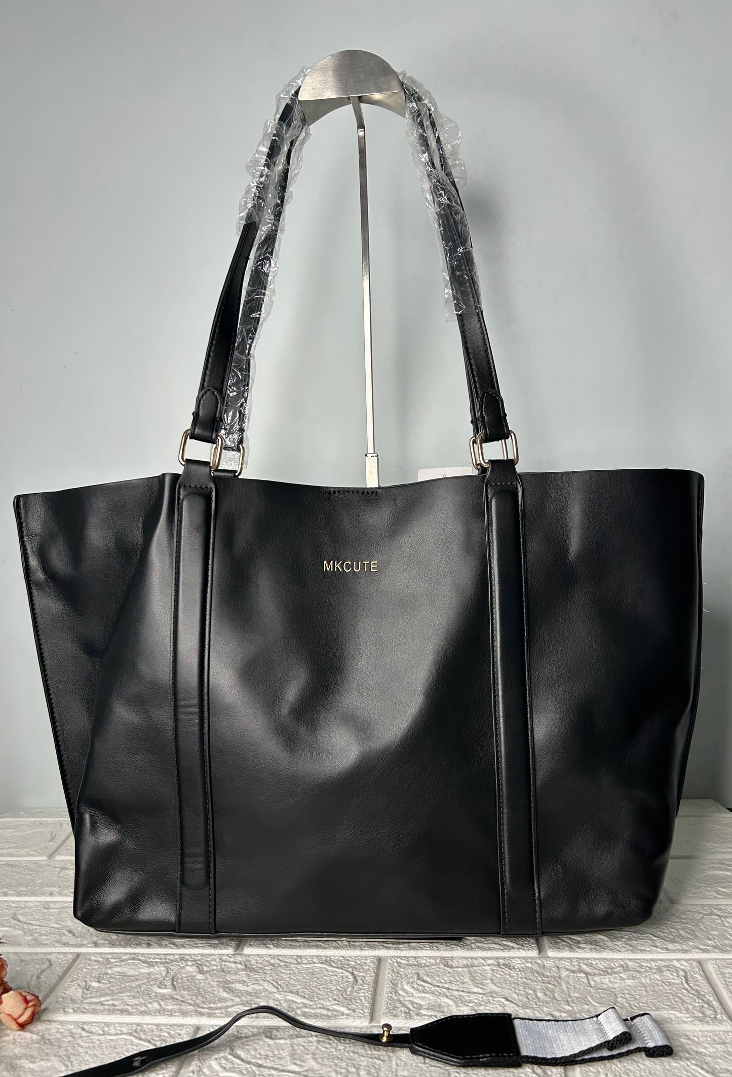 Executive Tote