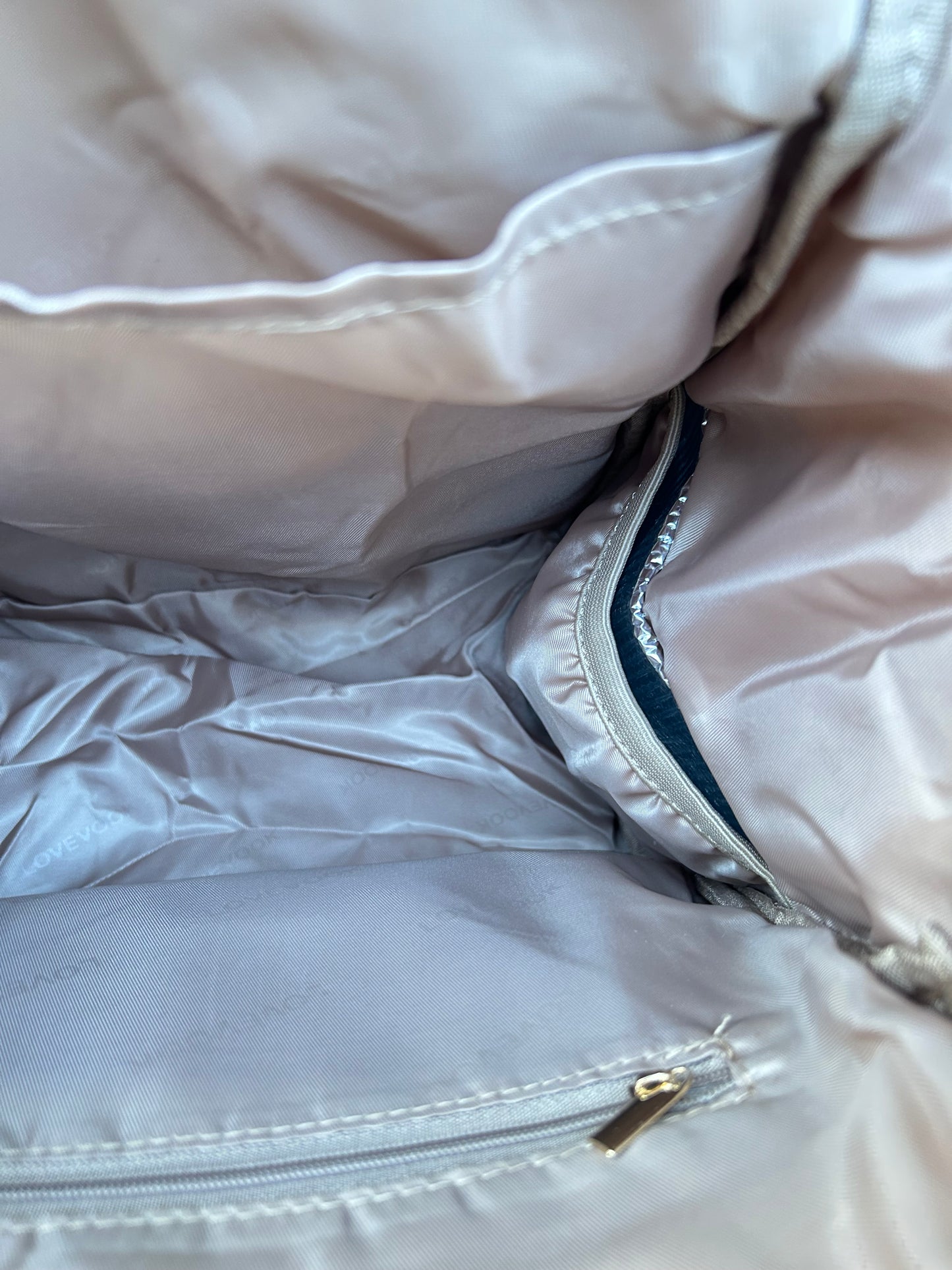 CloudCarry Backpack