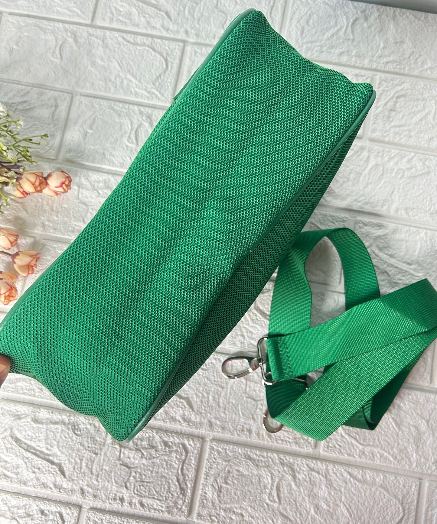 Pop Mesh Sling