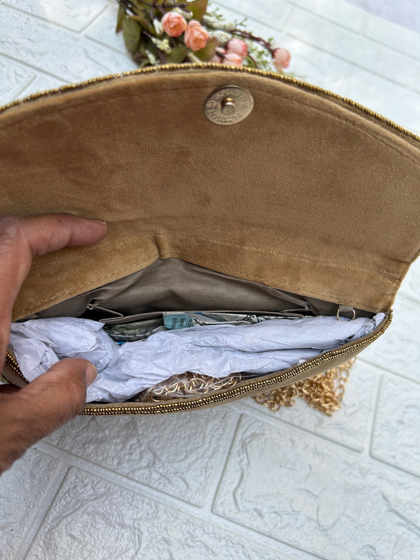 Peacock clutch