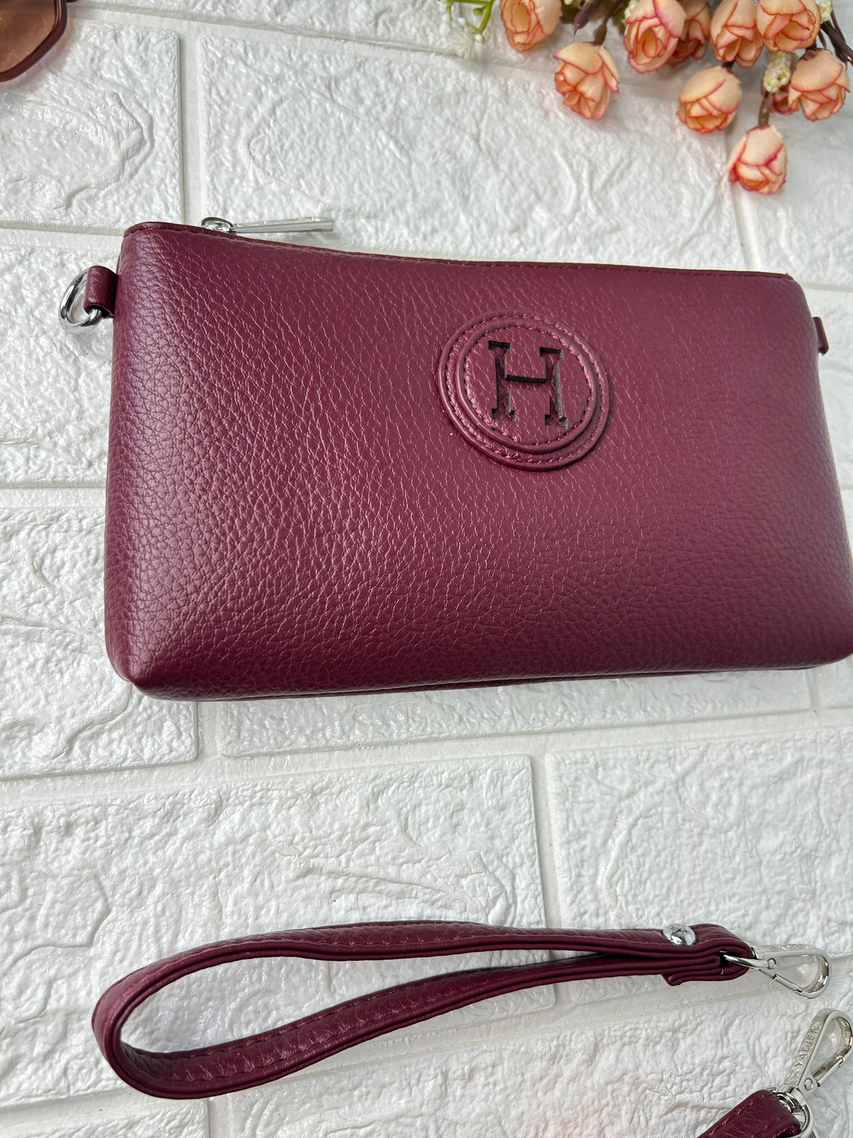Go Lite Clutch Sling 1