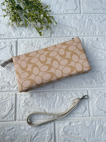Smart Wristlet