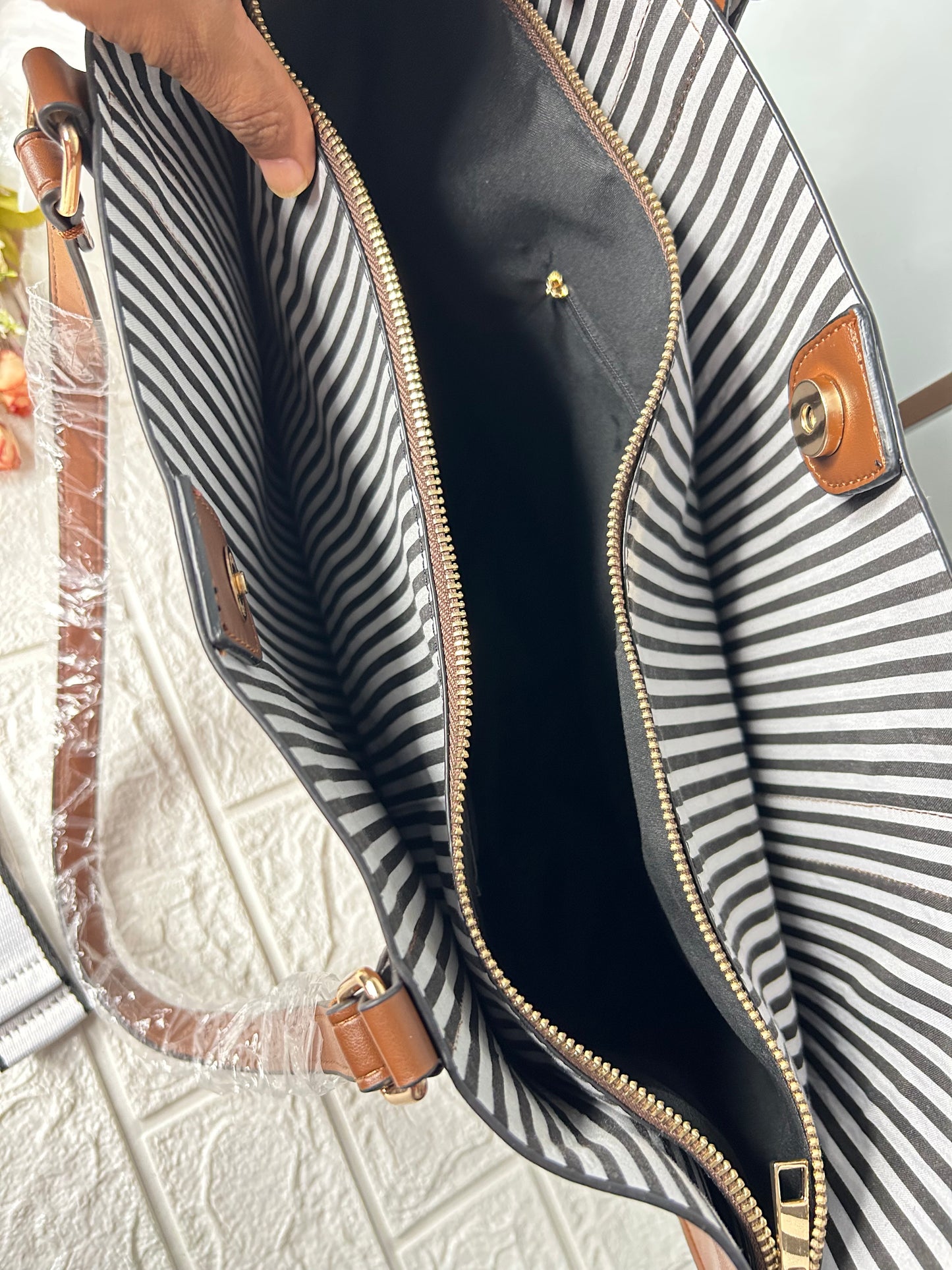 Executive Tote