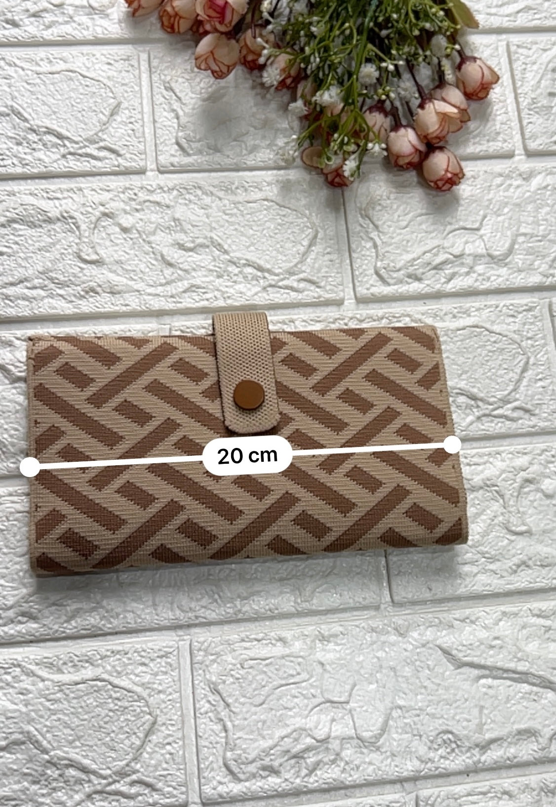 Knit wallet