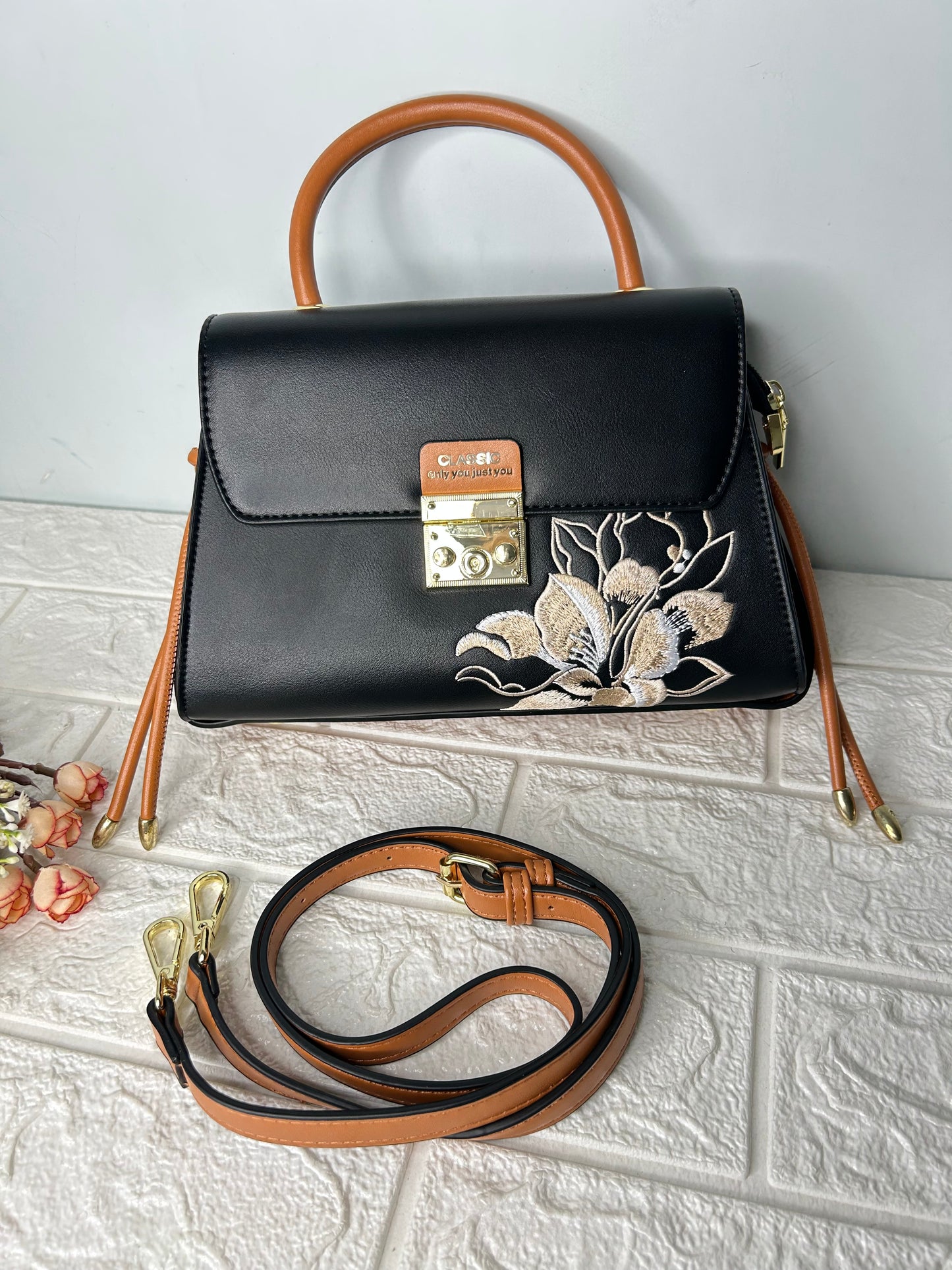 Floral TopHandle Bag ￼