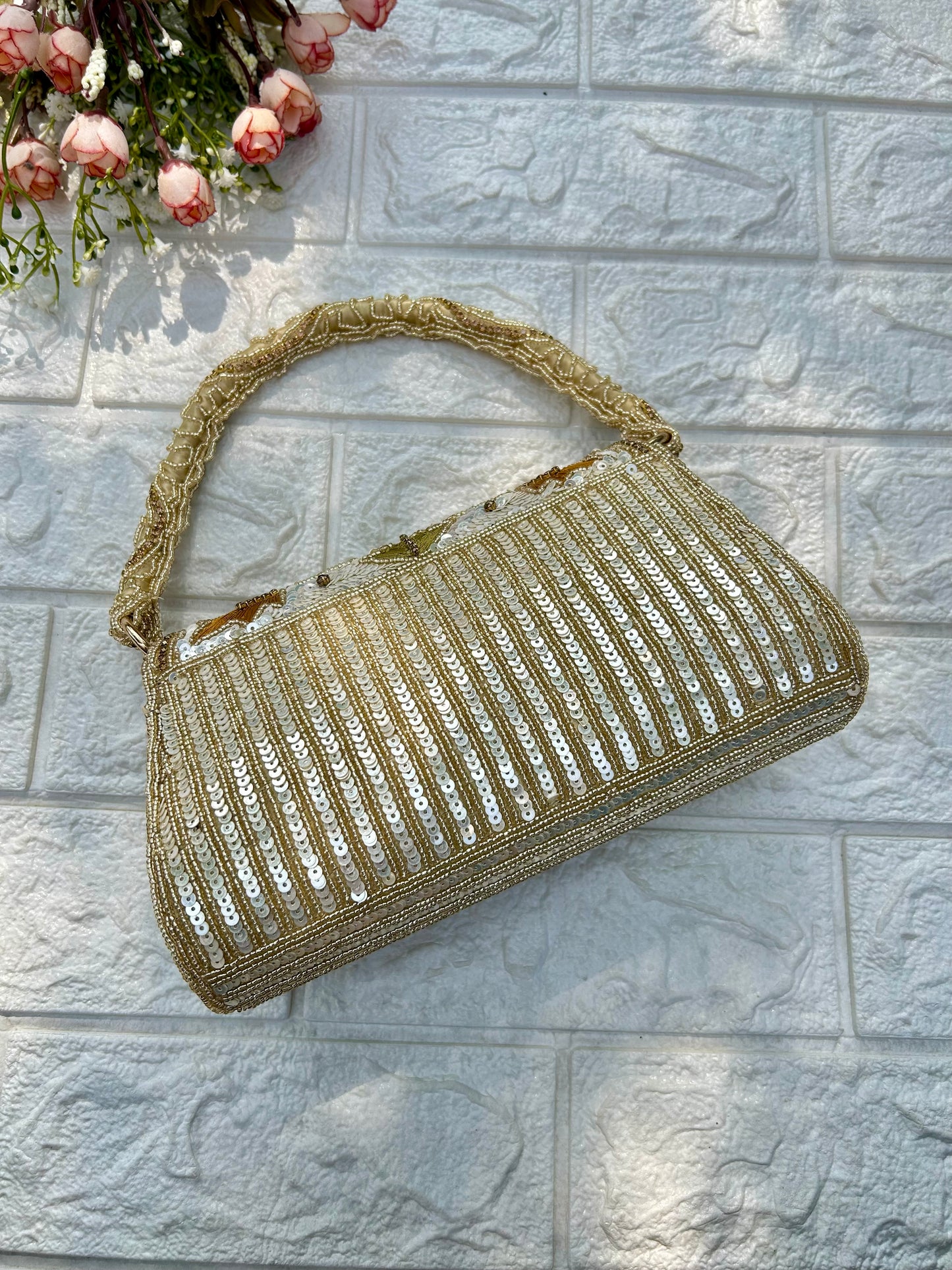 Moti Mehfil bag-3