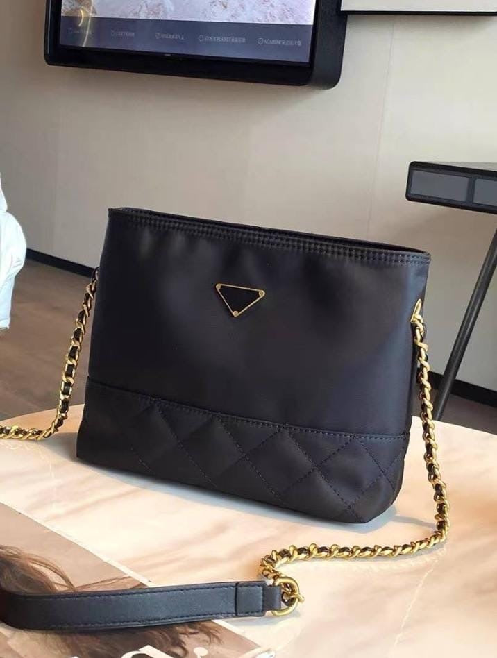 Black Beauty Sling!