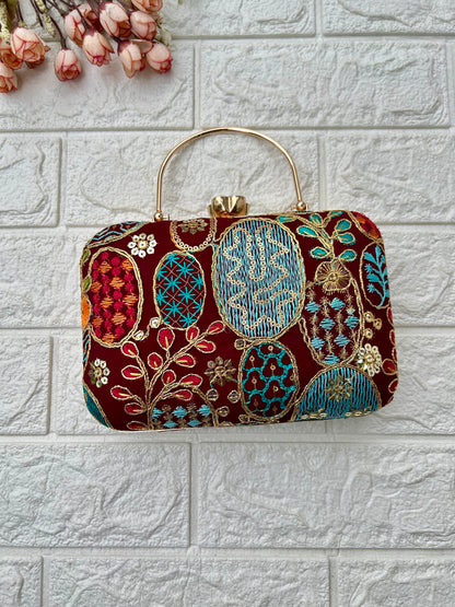Chic Clutch