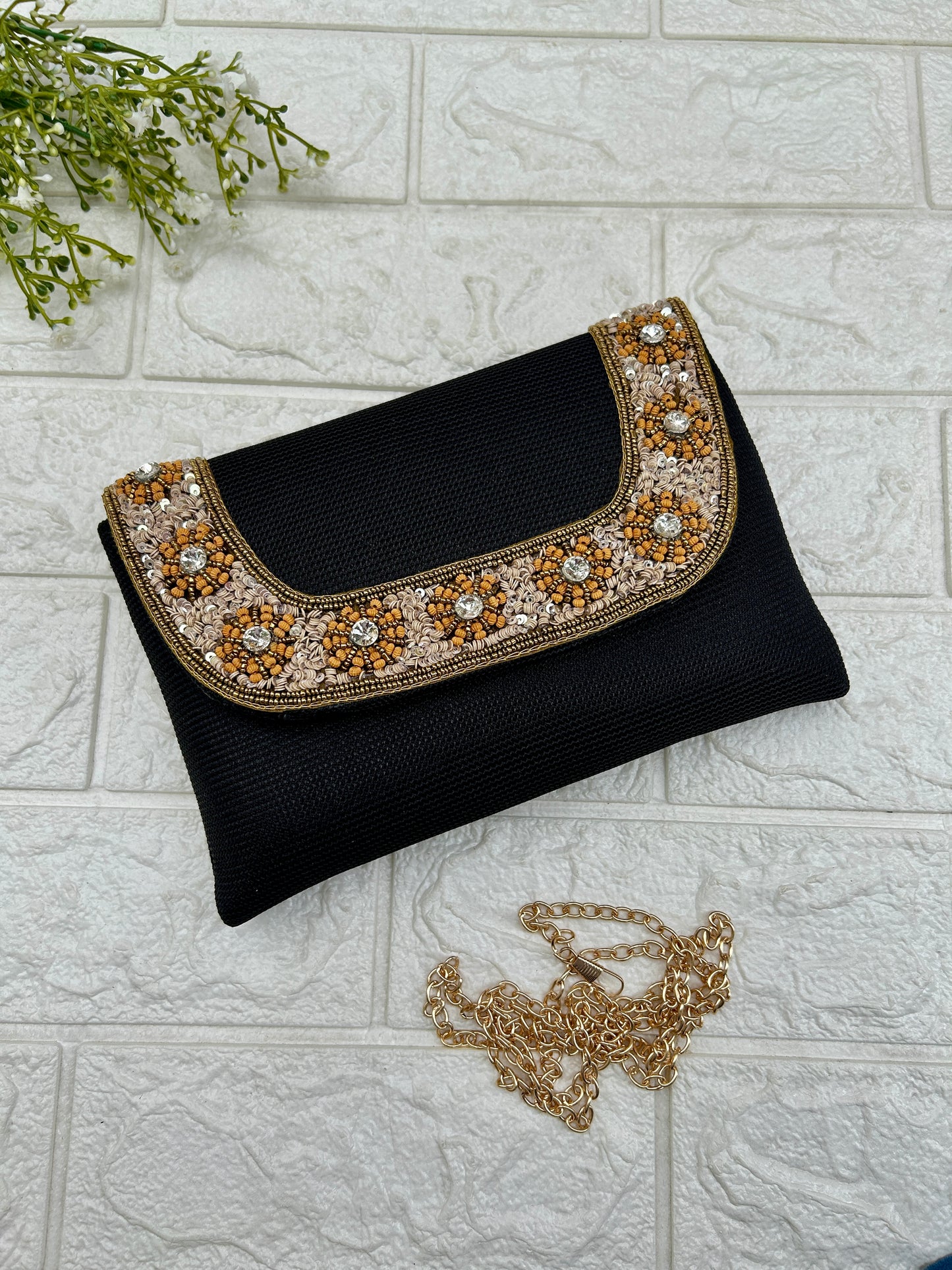 Shine & Chic 10