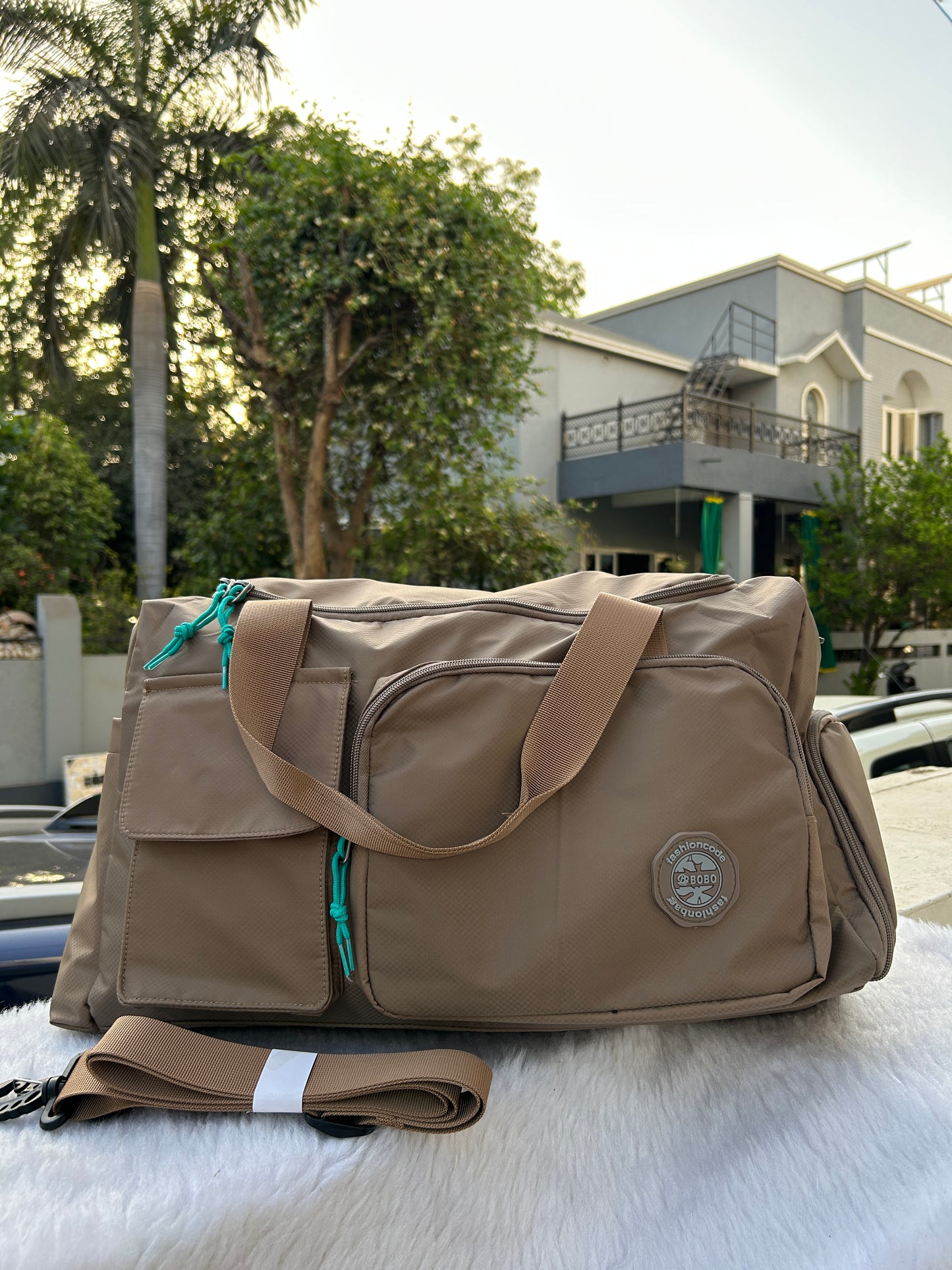 TravelMate 1