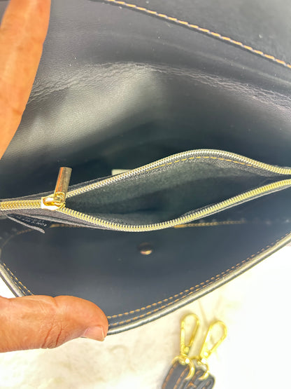 Rang Raze Clutch sling