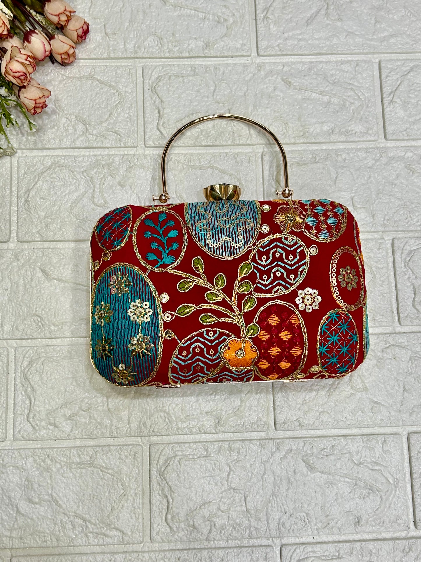 Chic Clutch