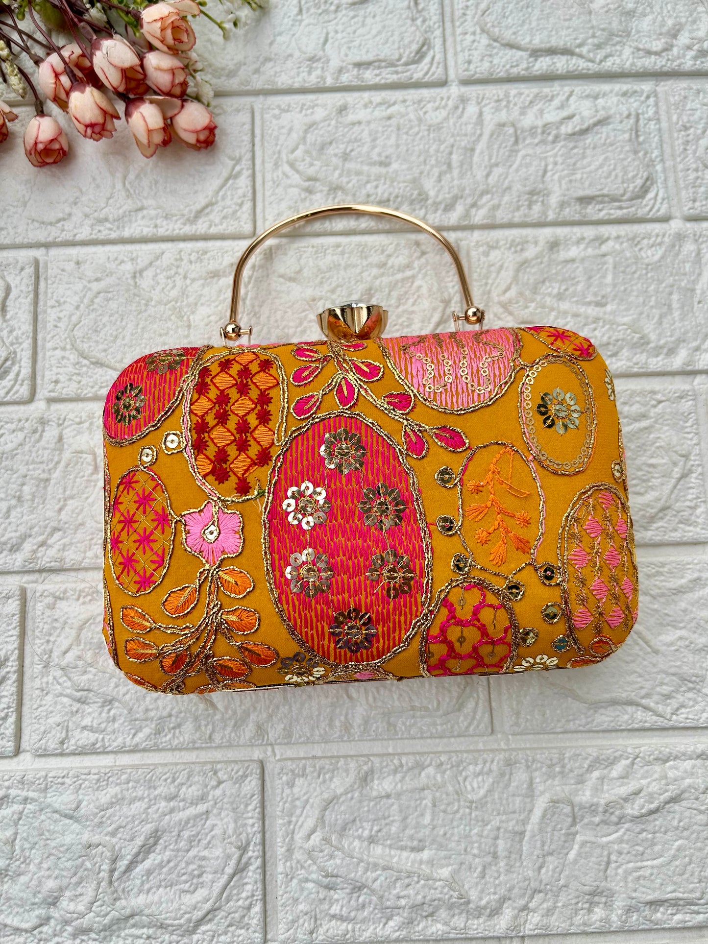 Chic Clutch