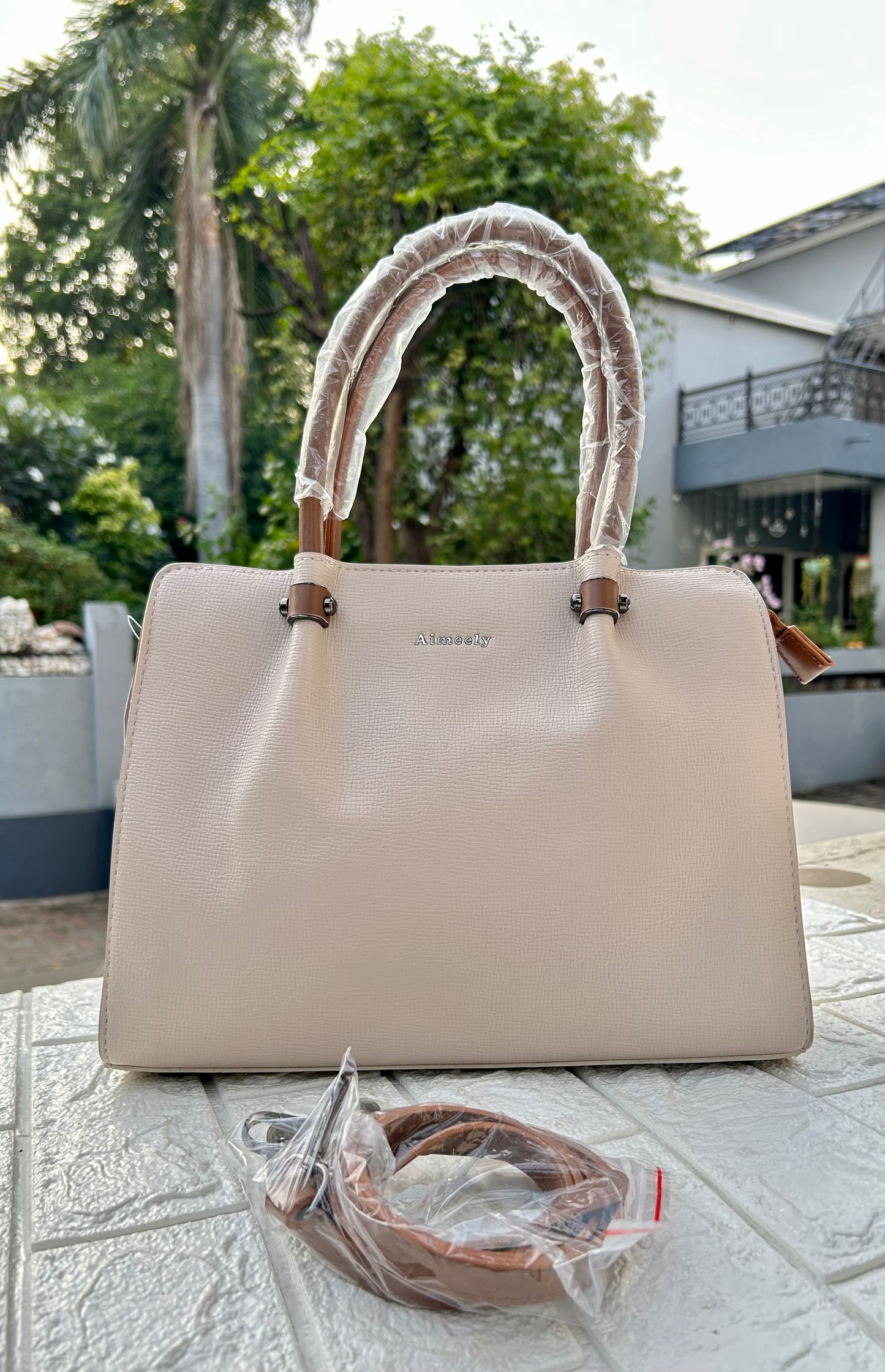 Elora Luxe
