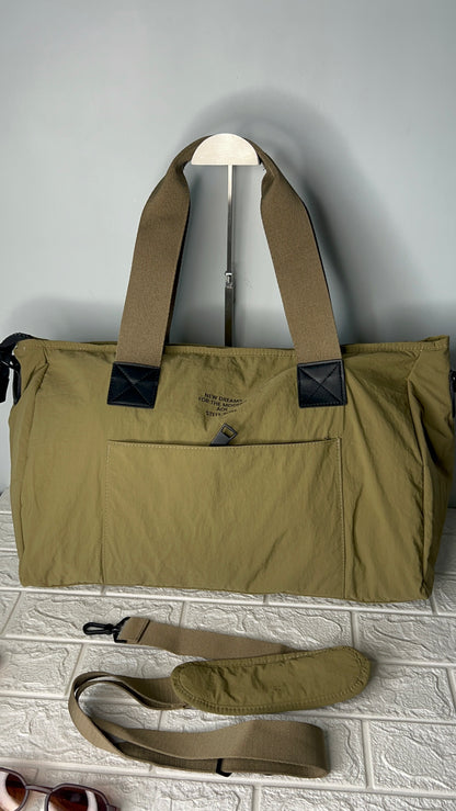 TravelMate-4