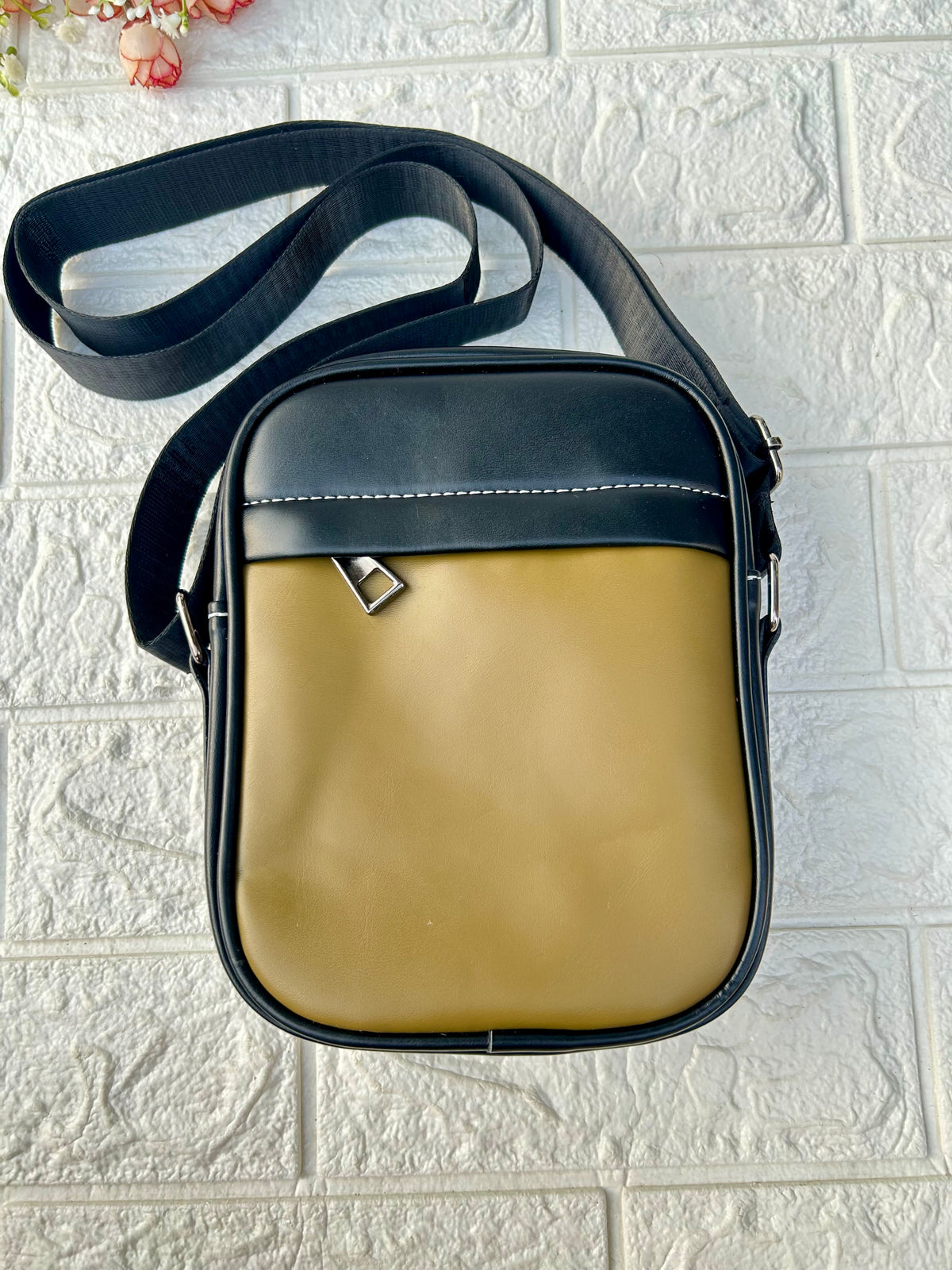 BoldMove Men’s Sling