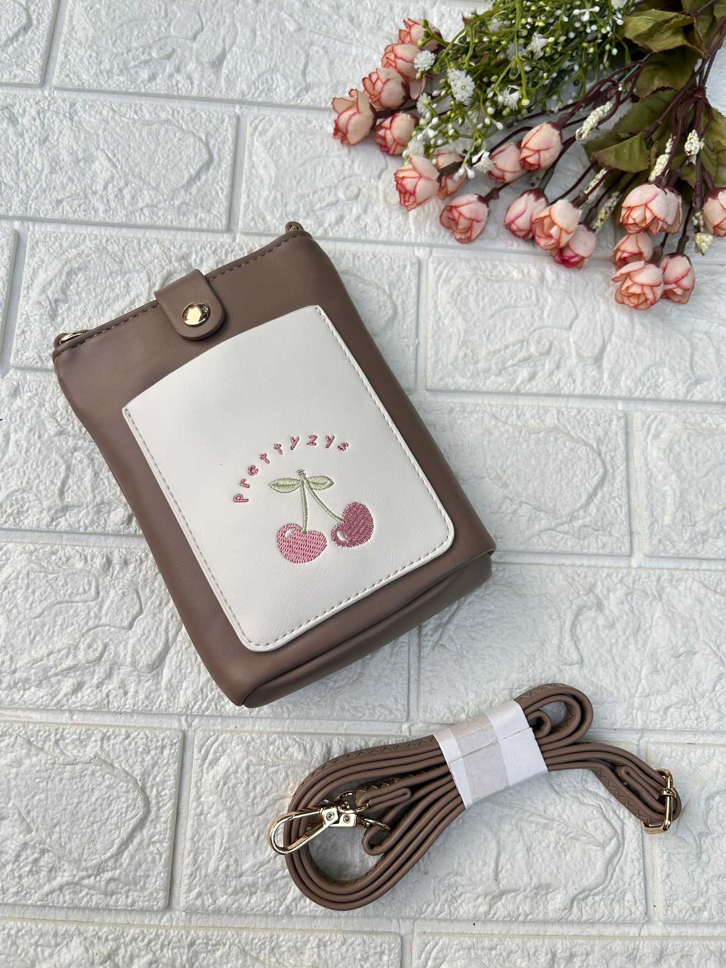 Pretty Mobile Sling -1