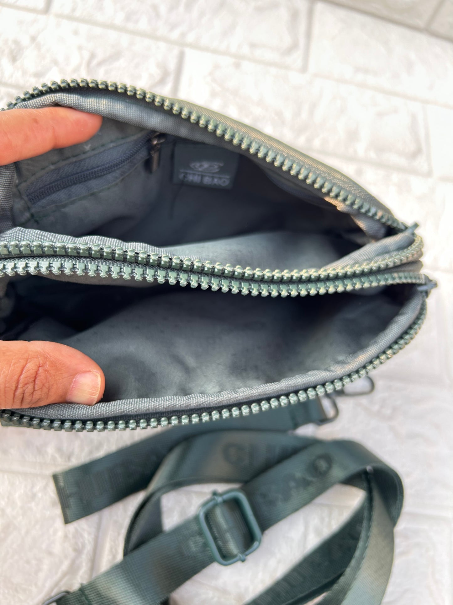 Dura Clutch Sling 2