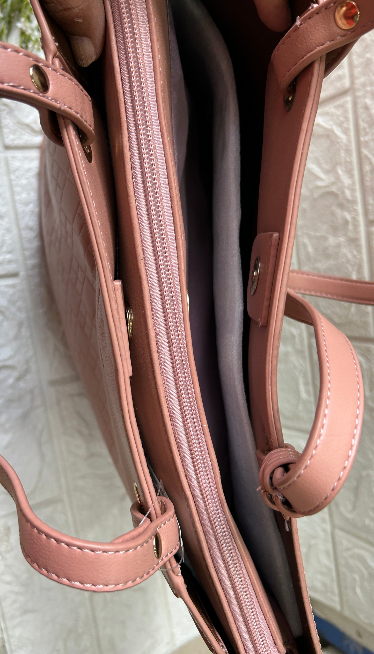 Liora Shoulder Bag