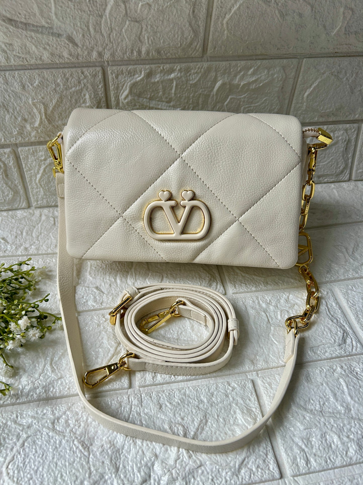 Glamora sling