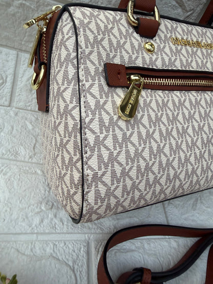 Vogue Hand Bag