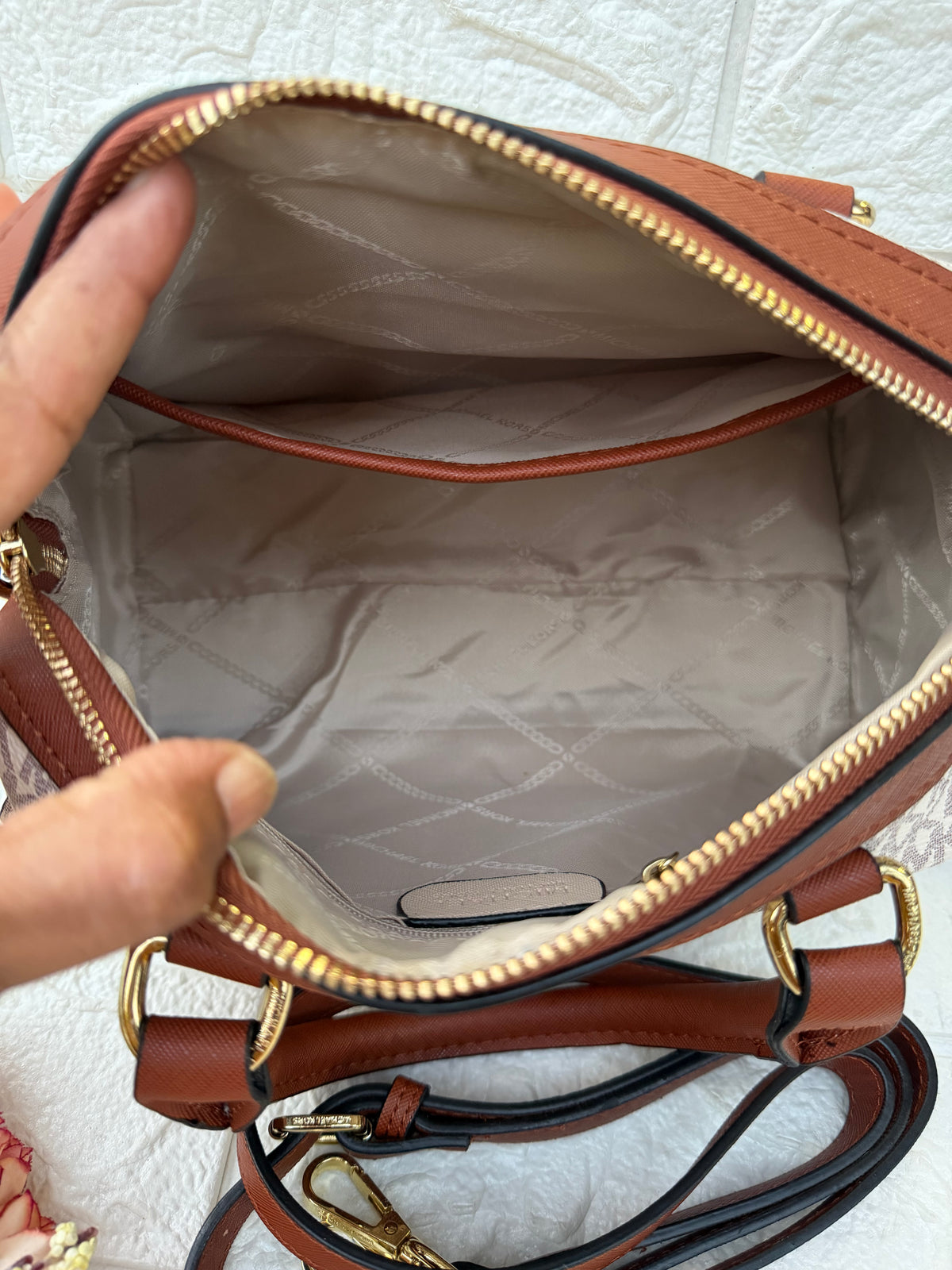 Vogue Hand Bag