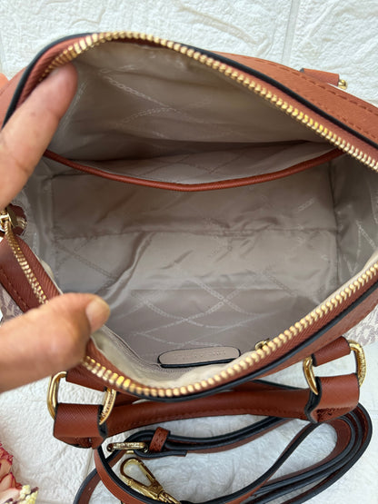 Vogue Hand Bag