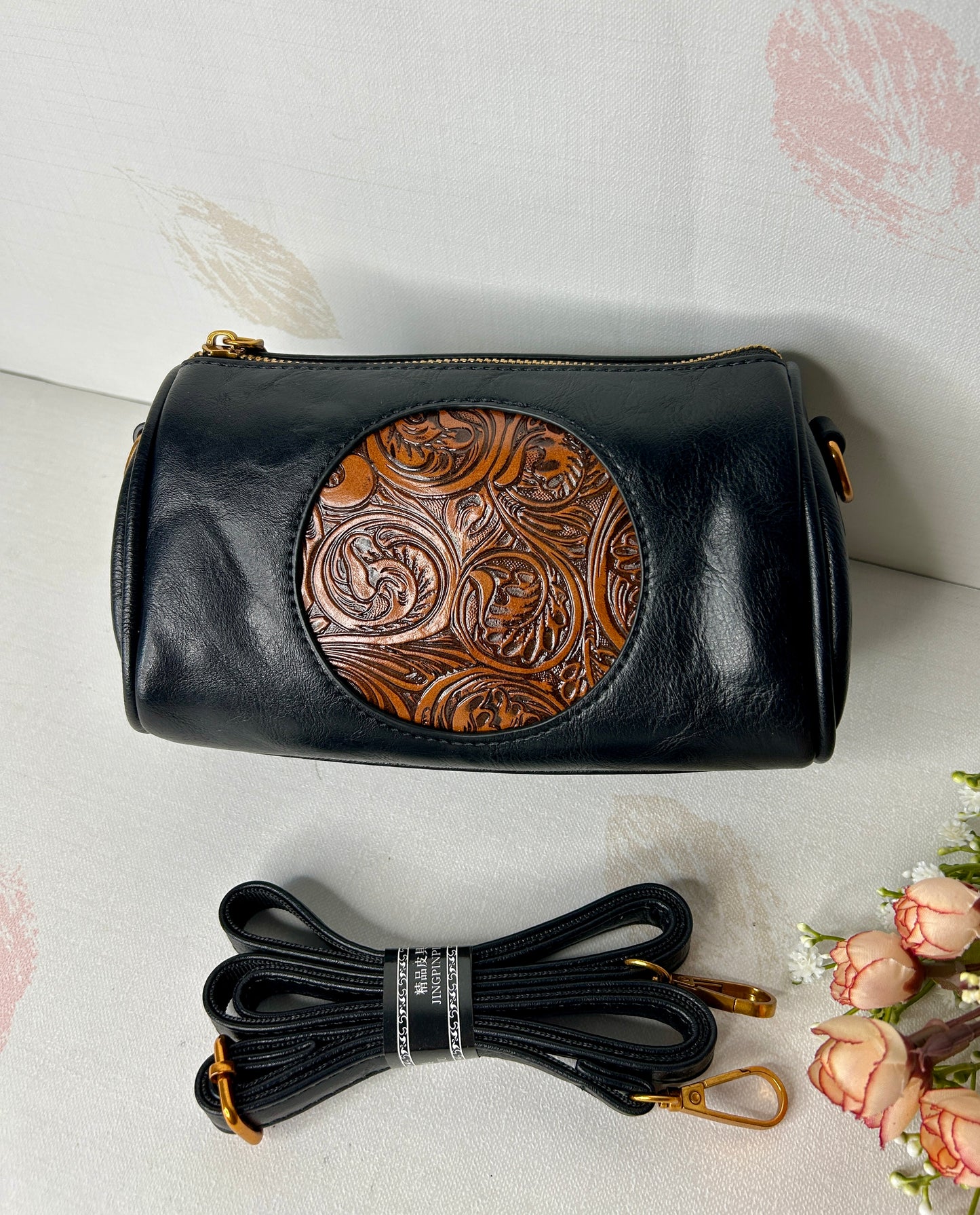 Elara Sling Bag